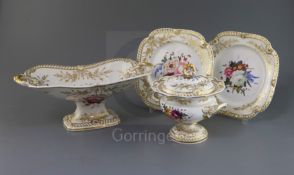 A Chamberlain's Worcester botanical dessert service, c.1820-30, each piece painted with a central