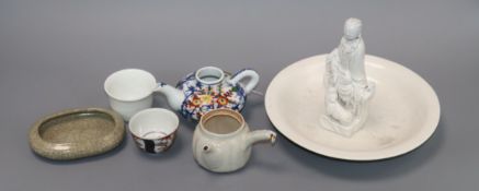 Small Chinese blanc de chine and polychrome porcelain items