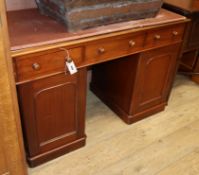 A Victorian mahogany pedestal desk W.118cm