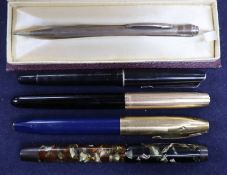 Five assorted pens including Parker