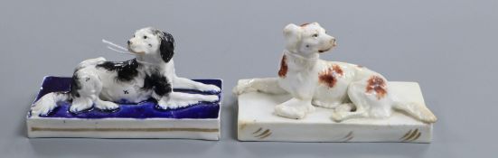 Two Staffordshire porcelain figures of setters, c.1830-50, possibly Dudson, L. 11.3cm and 11.