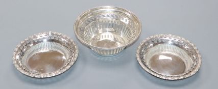 A pair of late Victorian pierced silver nut dishes, William Hutton & Sons, Birmingham, 1899 and