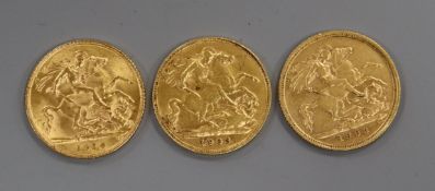 Three gold half sovereigns, 1903, 1908 and 1914.