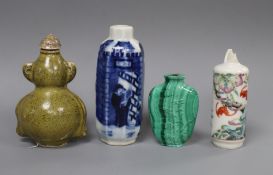 A Chinese malachite snuff bottle and three porcelain snuff bottles, 19th / 20th century (4)