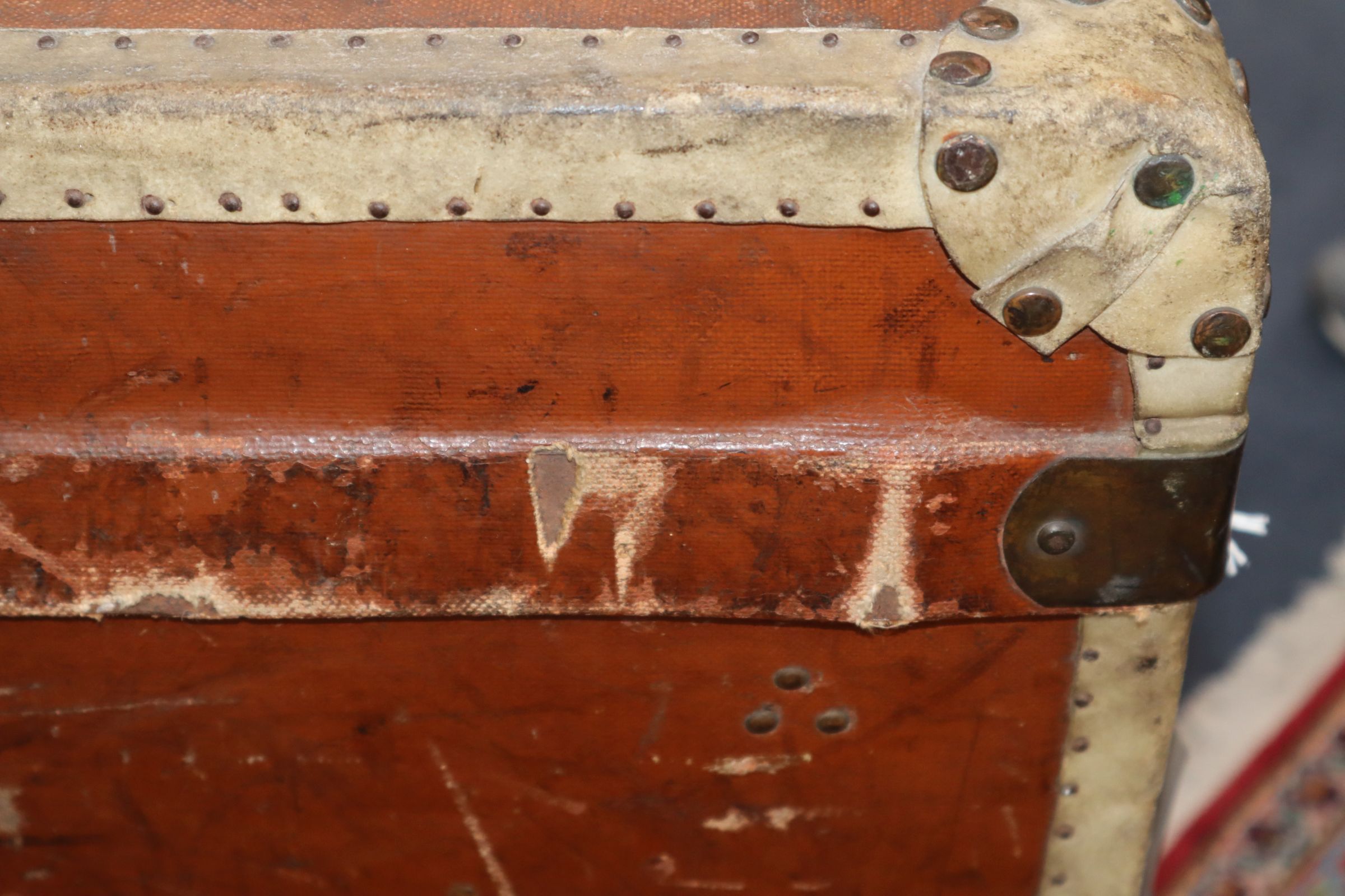 A Victorian leather covered wooden bound trunk W.60cm - Image 9 of 11