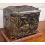 A Chinese export small lacquer box W.46cm