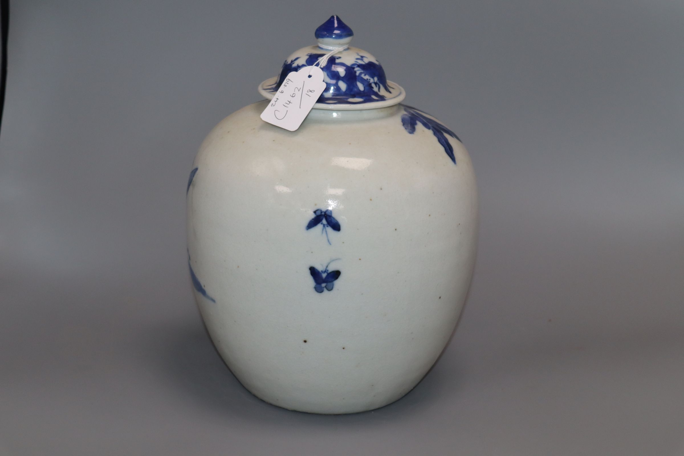 A Chinese blue and white figural jar and cover, Kangxi mark, Qing dynasty height 27cm - Image 3 of 5