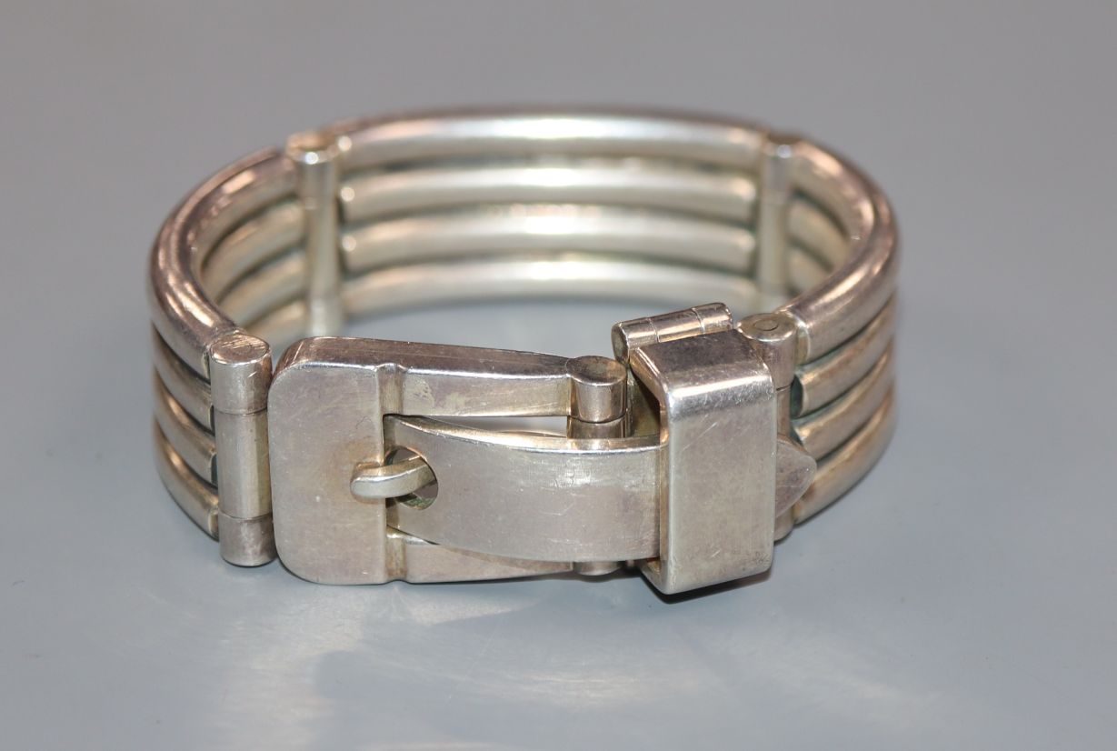 A modern Polish 925 'buckle' bracelet, maker's mark WSM?, post 1986 mark, overall length 21.2cm, 101