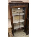 An Edwardian mahogany display cabinet W.55cm