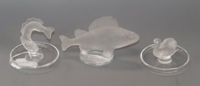 A Lalique cristal fish paperweight and two figural dishes tallest 11cm