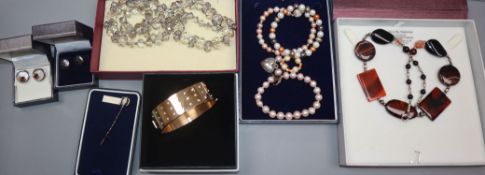 Mixed costume jewellery including boxed Dyrberg Kern bangle.