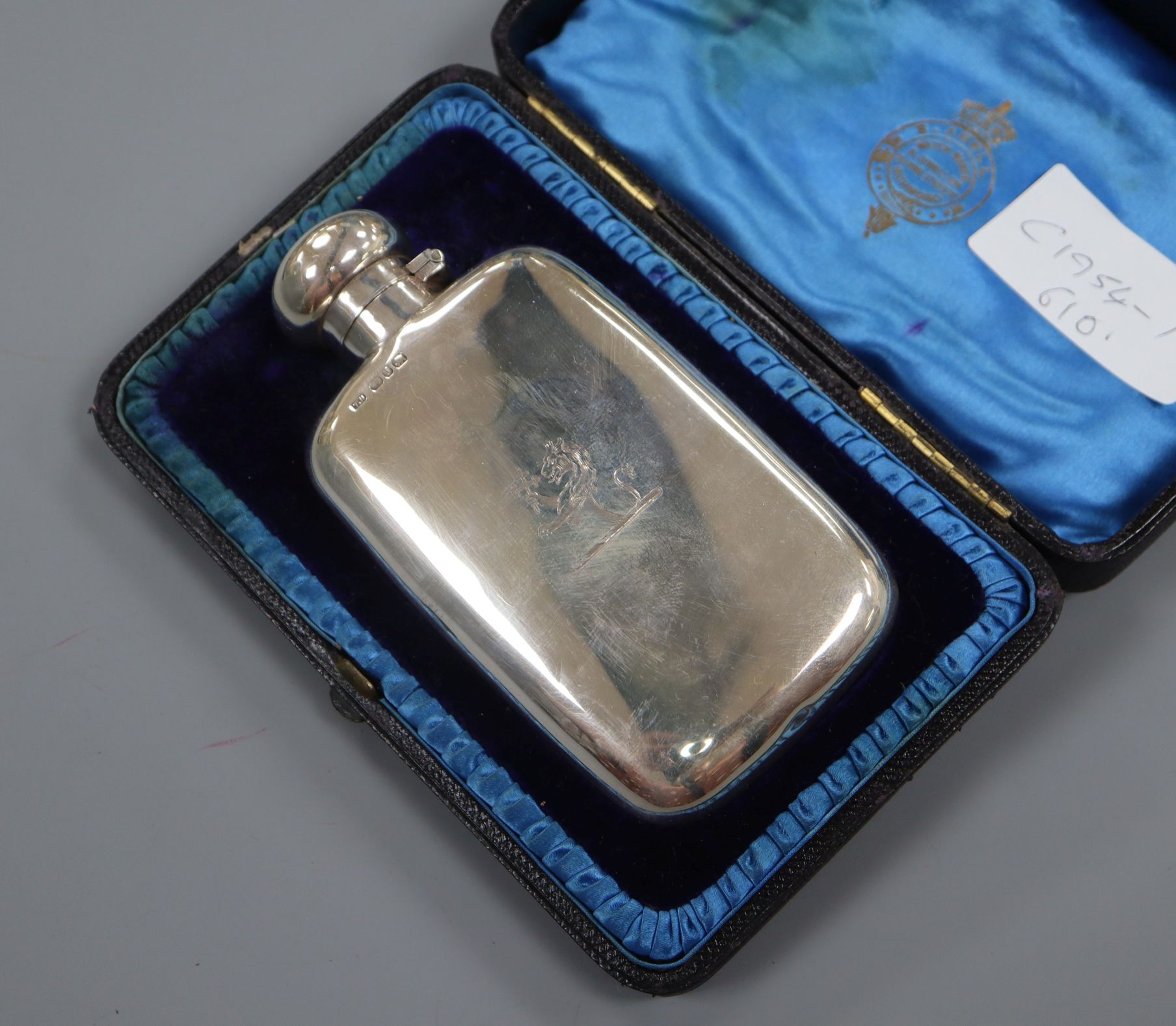 A cased late Victorian silver hip flask, Thomas Hayes, Birmingham, 1892, 12.3cm.