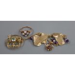 A pair of 9ct engraved gold cufflinks and four other 9ct gold items including a topaz-set circular