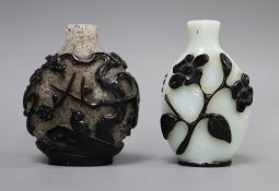 Two Chinese overlaid glass snuff bottles