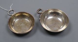 Two modern silver taste vin, London, 1962 and 1971, largest 11cm.