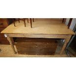 A Victorian pine kitchen table 153 x 90cm