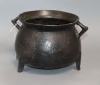 A 17th century bronze cauldron height 16.5cm