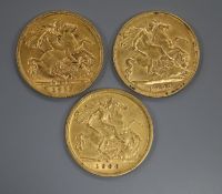Three Edward VII/George V gold half sovereigns, 1903, VF, 1906S, VF, and 1913 NVF