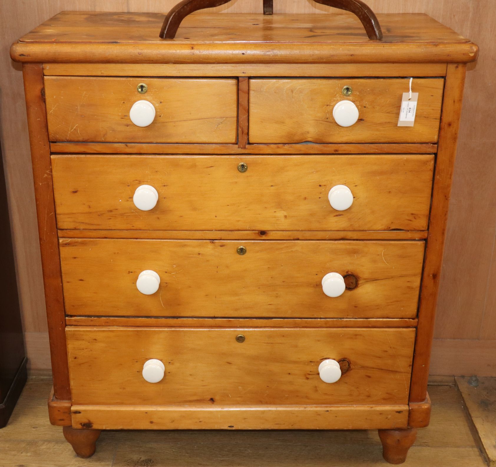 A Victorian pine chest of drawers (a.f.) W.94cm