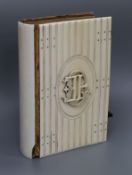 The Daily Prayers pub Ballentine 1864, ivory cover