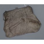 A George V silver mesh evening bag, import marks for London, 1920.