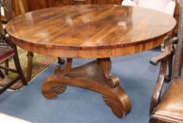 A William IV rosewood circular breakfast table H.74cm, Diameter 132cm