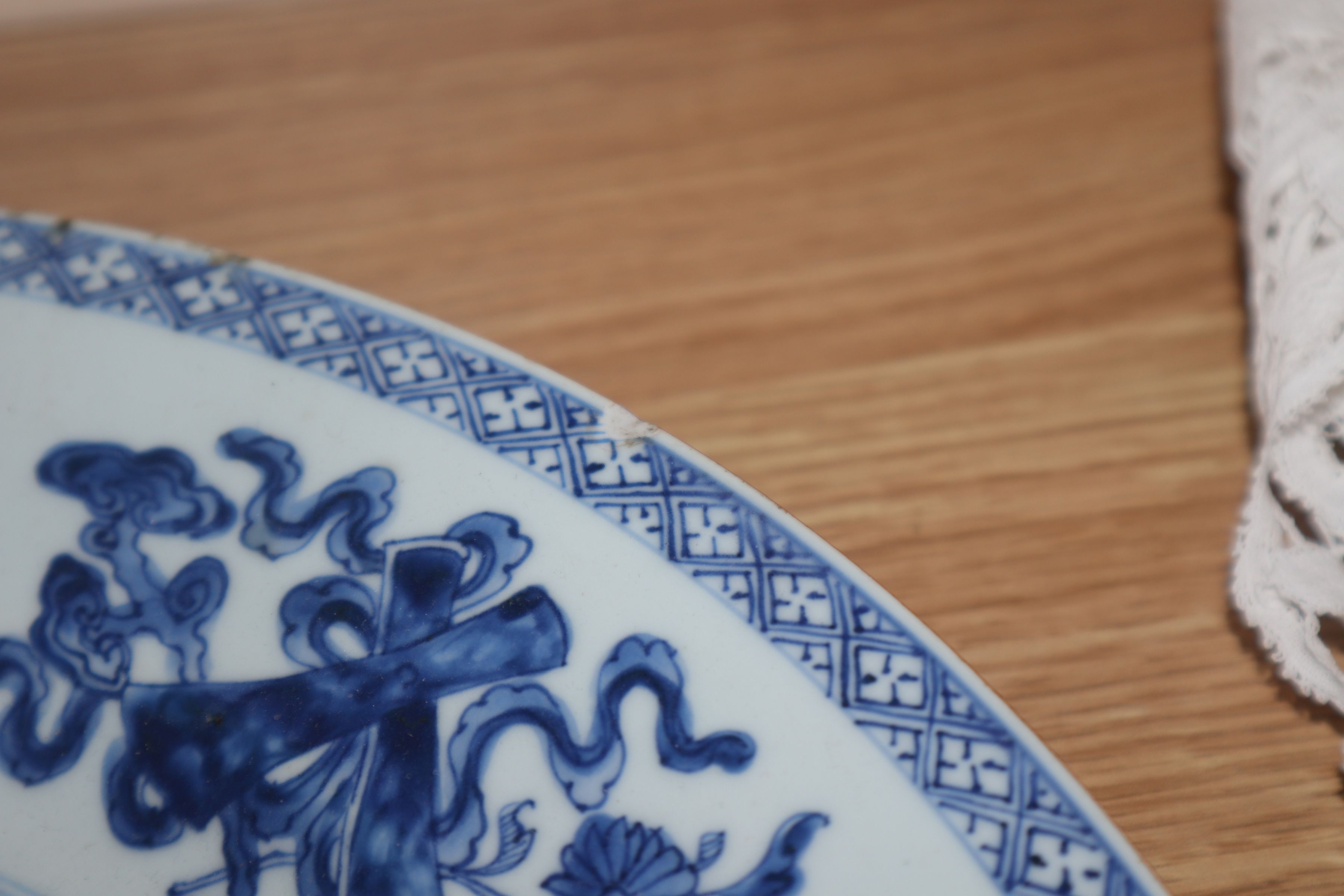 A pair of Chinese Kangxi blue and white floral dishes and a Qianlong blue and white dish, diameter - Image 7 of 8