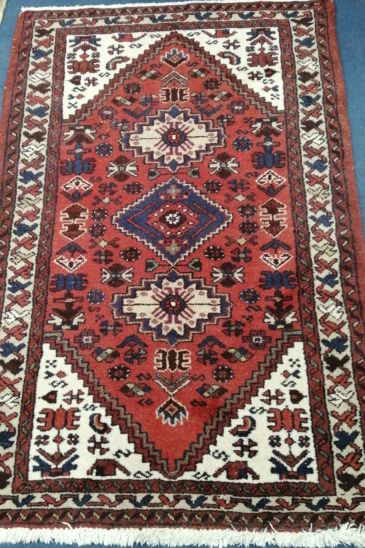 A Caucasian design rug 150 x 100cm