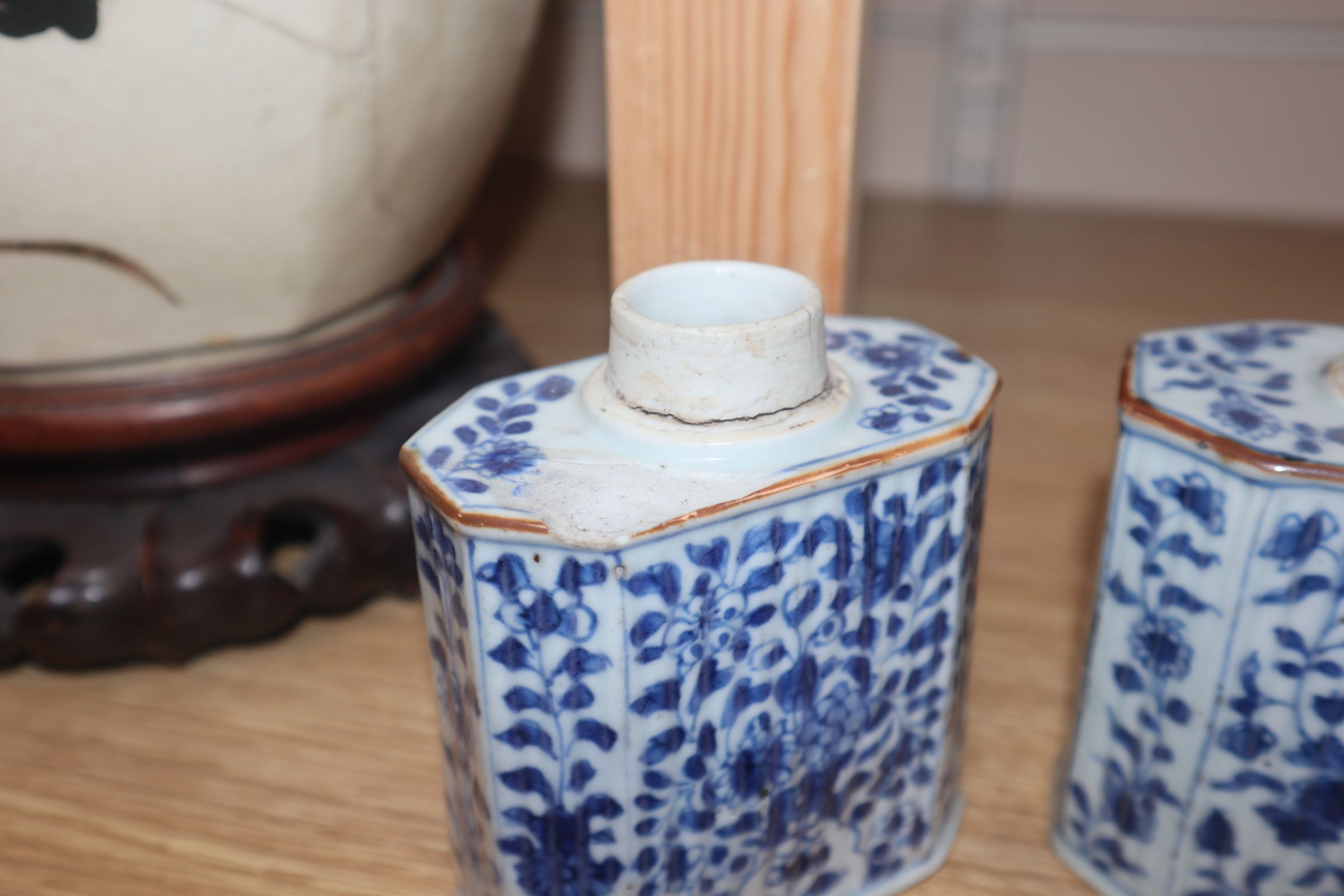 Three Chinese export tea caddies, Kangxi, two blue and white and one Imari palette - Image 4 of 16