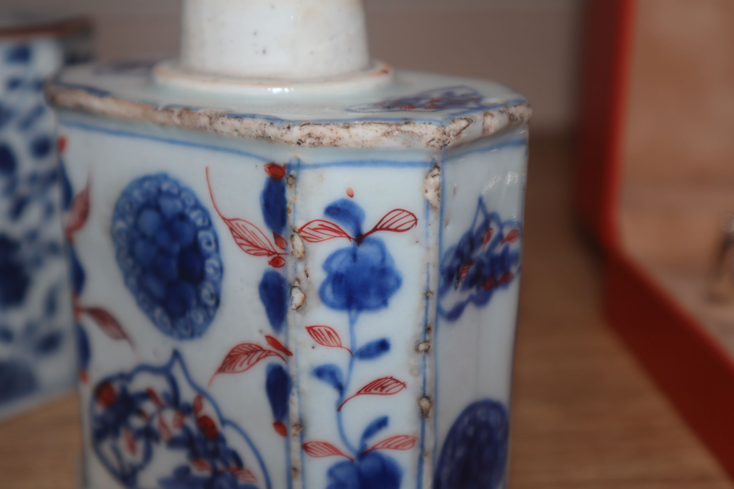 Three Chinese export tea caddies, Kangxi, two blue and white and one Imari palette - Image 9 of 16