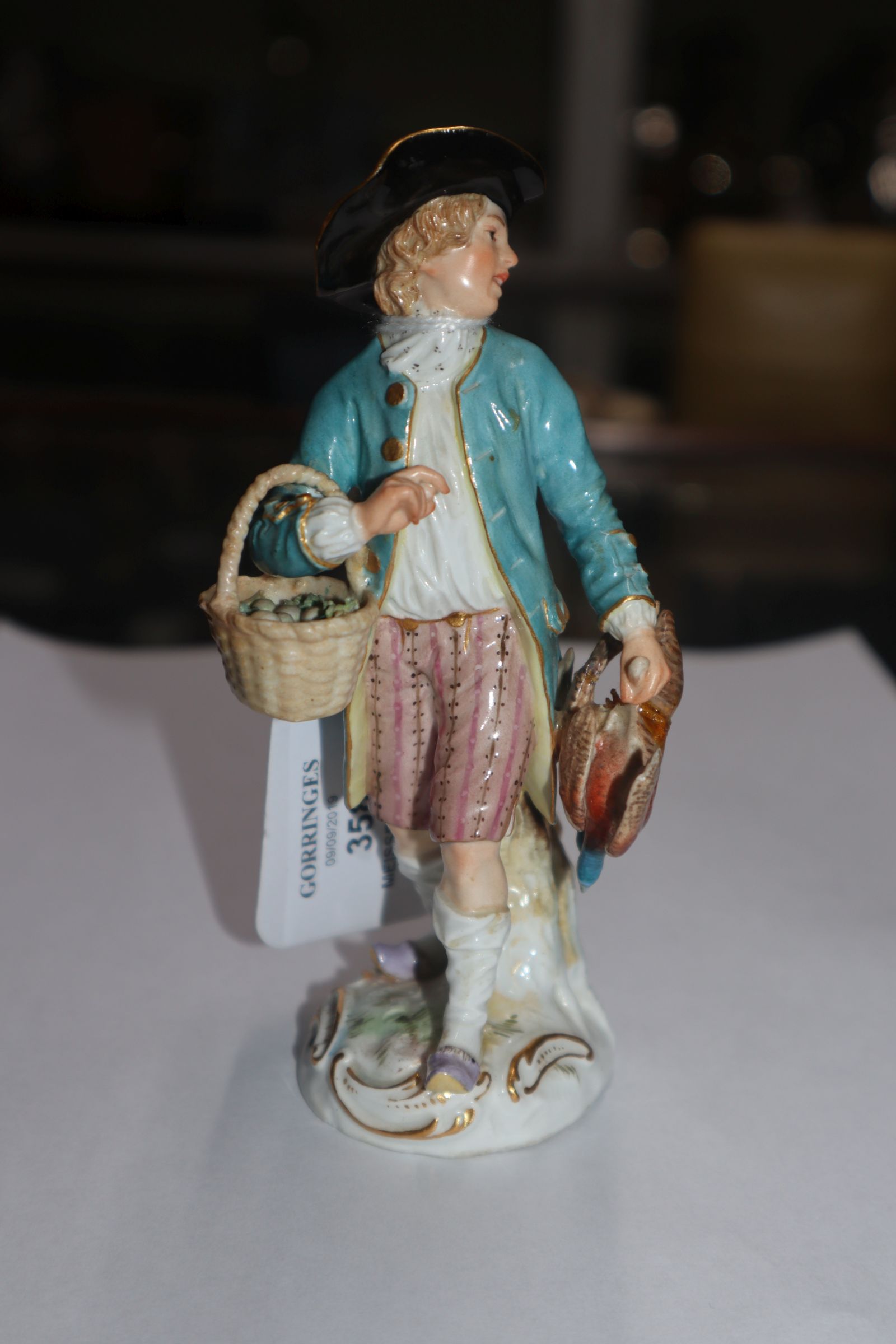 A Meissen figure of a fowler, 19th century, repaired - Image 3 of 6