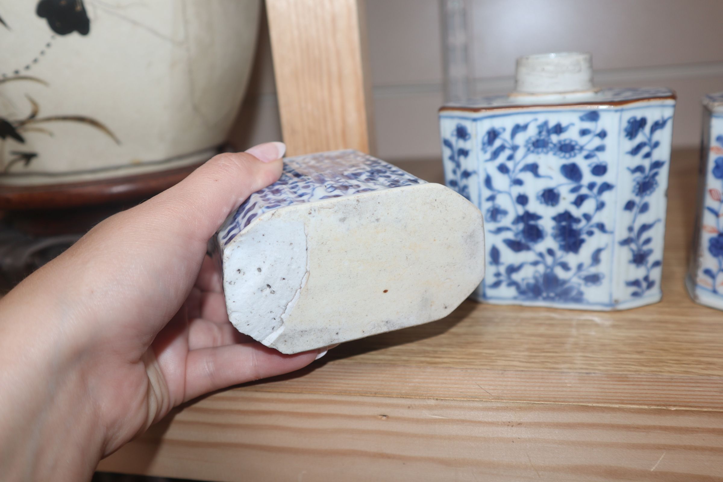 Three Chinese export tea caddies, Kangxi, two blue and white and one Imari palette - Image 6 of 16