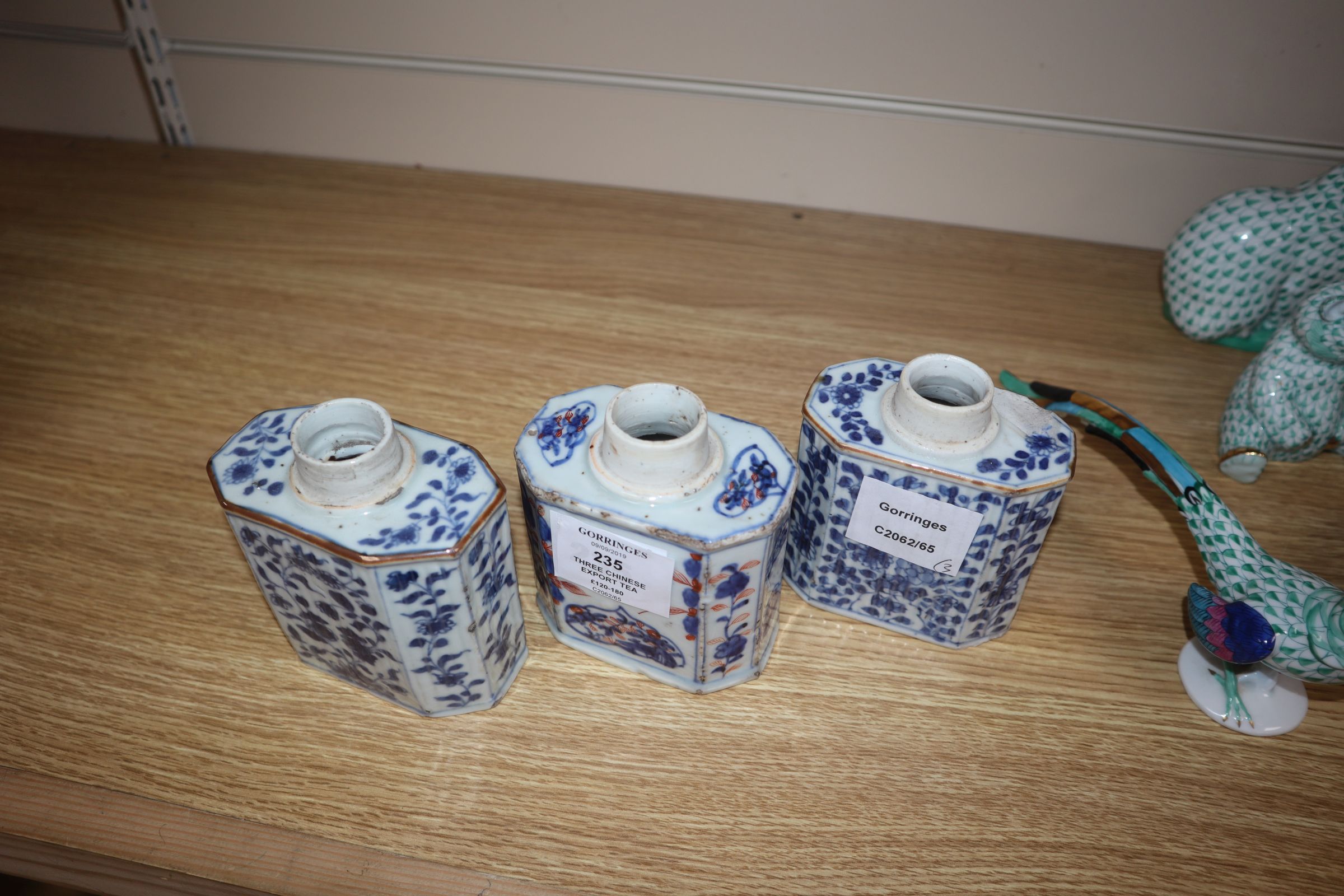 Three Chinese export tea caddies, Kangxi, two blue and white and one Imari palette - Image 11 of 16