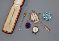 Sundry jewellery, including an oval amethyst pendant in yellow metal setting, a ladys' Omega gold-