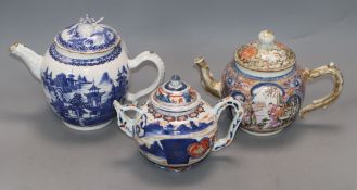 Three 18th century Chinese export tea pots and covers