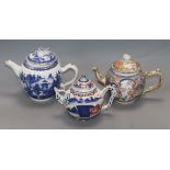 Three 18th century Chinese export tea pots and covers