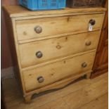 An early 19th century pine chest of drawers, W.89cm