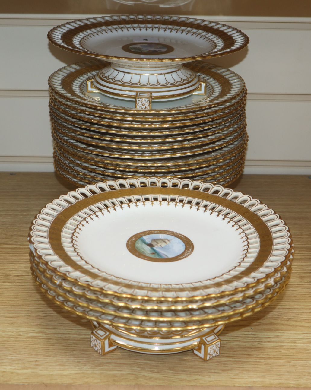 A Minton part dessert service, c.1900, each piece painted with Scottish views - Image 2 of 9