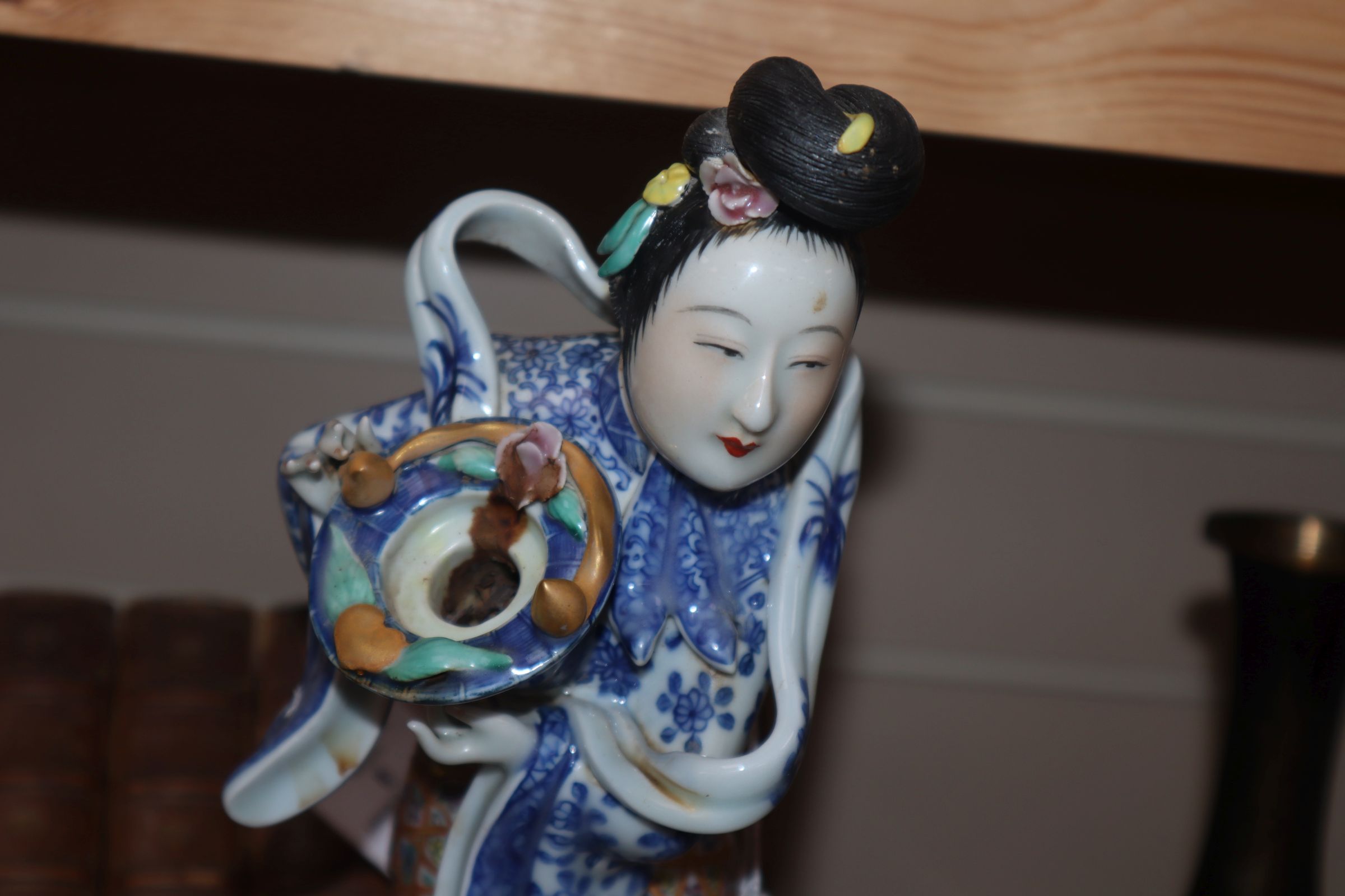 A Chinese famille rose figure of a lady height 33cm - Image 3 of 9