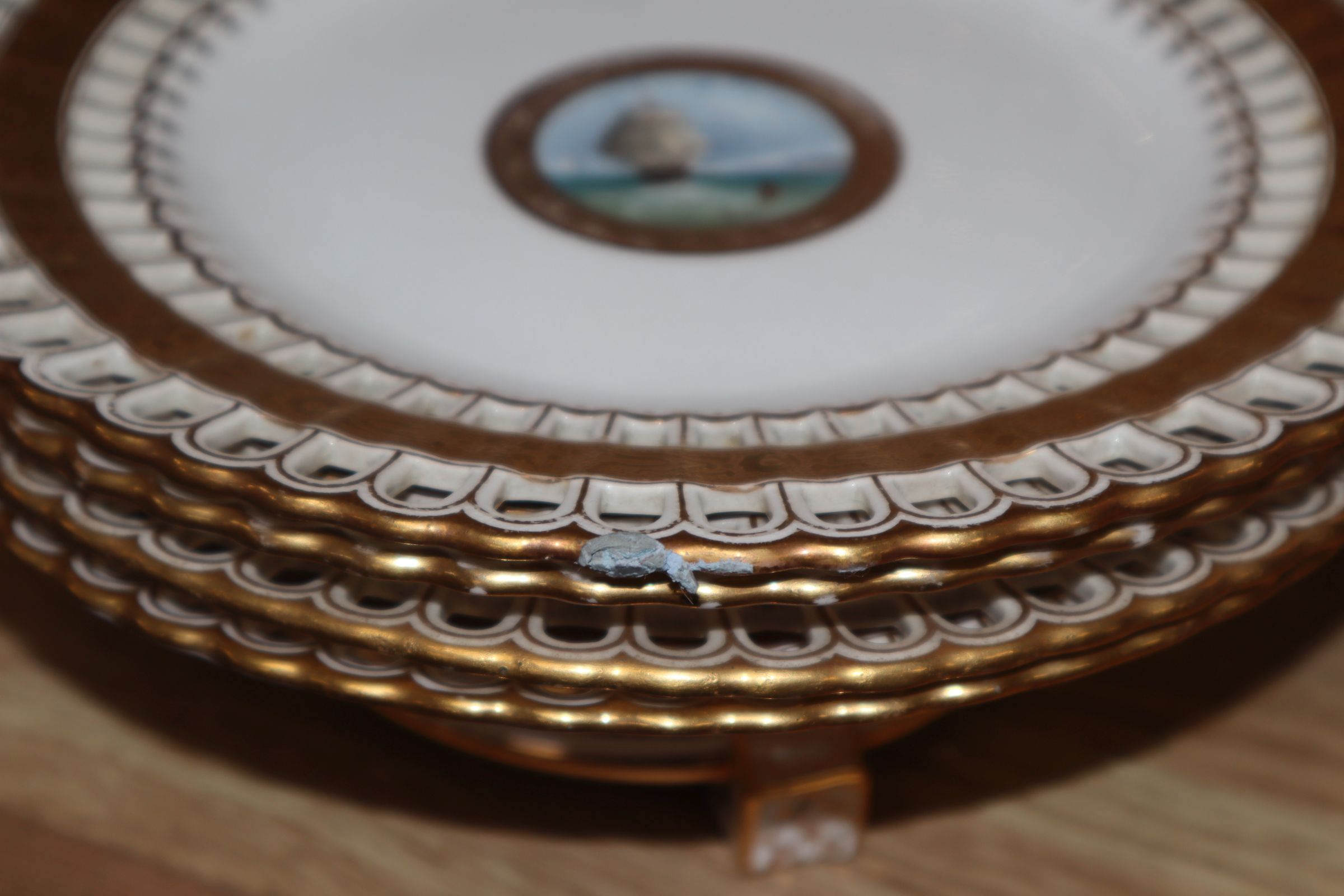 A Minton part dessert service, c.1900, each piece painted with Scottish views - Image 3 of 9