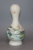 A Chinese famille verte double gourd vase, 19th century height 25cm