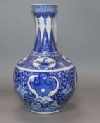 A Chinese blue and white vase, 19th century height 31cm