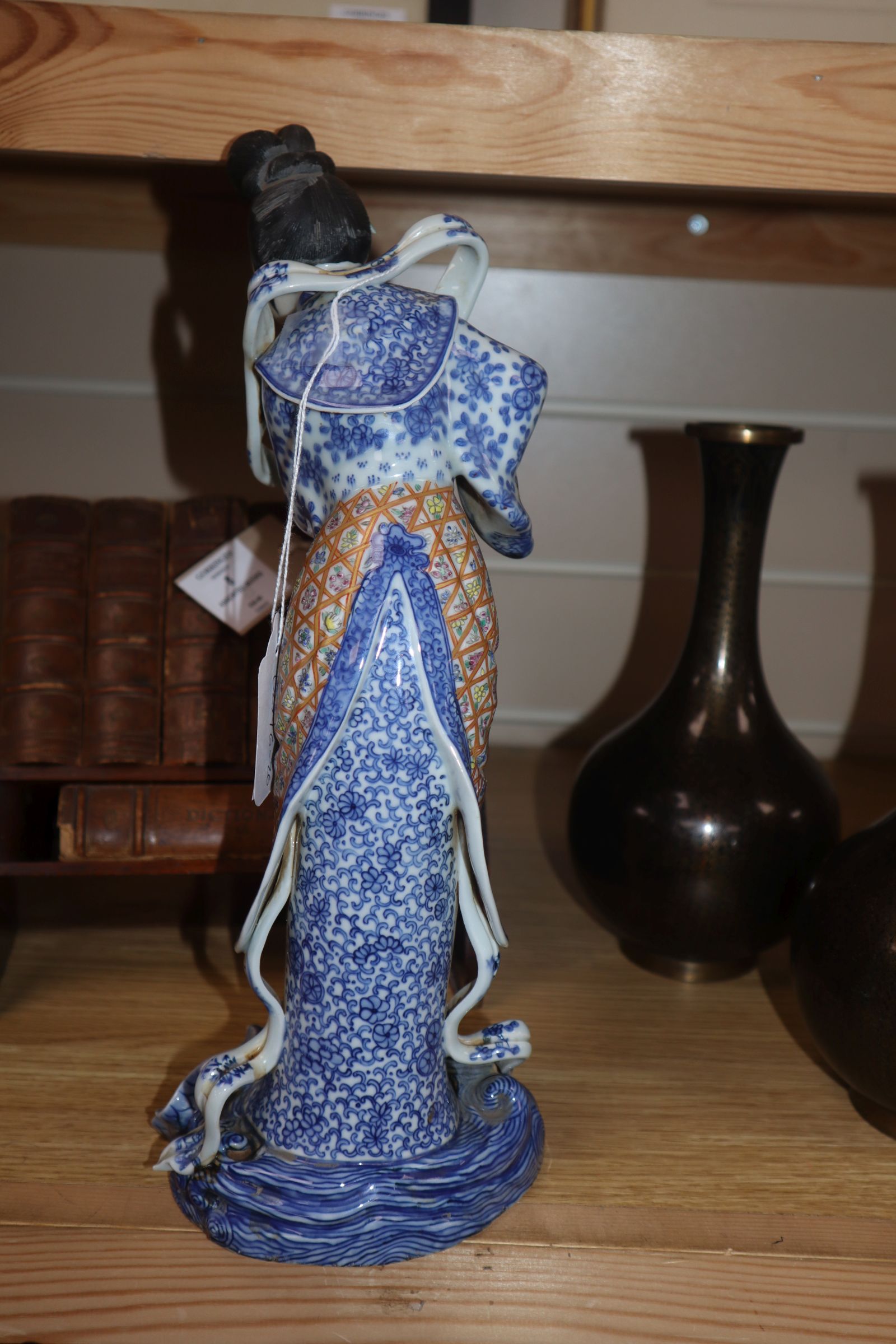 A Chinese famille rose figure of a lady height 33cm - Image 6 of 9