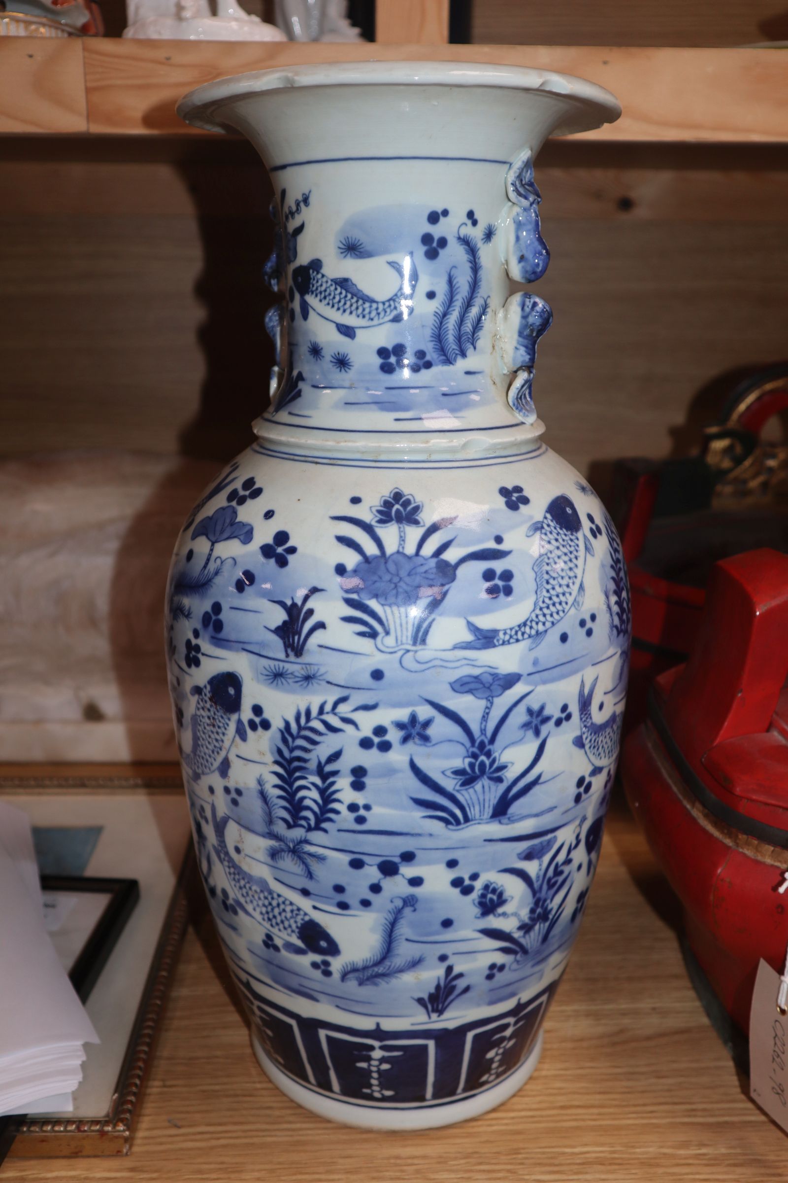 A Chinese blue and white fish vase height 43cm - Image 7 of 10