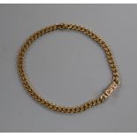 A 9ct gold small curblink bracelet, approx. 19cm.