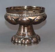 An Edwardian silver lobed pedestal bowl, by Nathan & Hayes, Chester, 1906, 11.4cm, 12 oz.