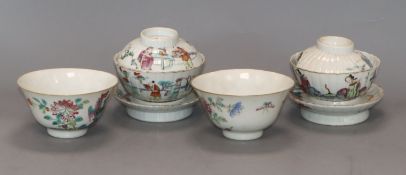 A pair of 20th century Chinese porcelain small bowls, decorated in polychrome with phoenix, and