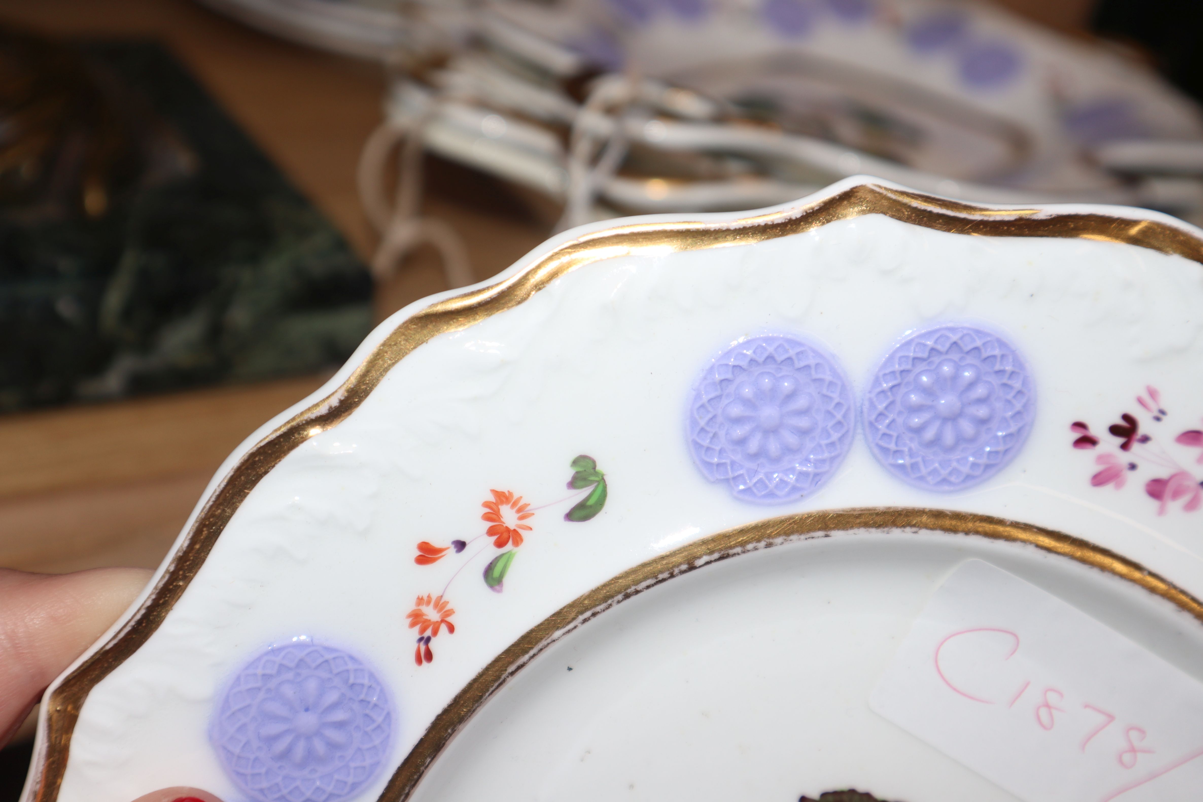 A 19th century Coalport style sixteen piece dessert service - Image 6 of 8