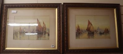 Walter Hayes, pair of watercolours, Views of Venice, signed, 25 x 38cm