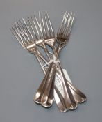 A set of six George V Irish silver Hanovarian pattern dessert forks, R & Co, Dublin, 1913, 8 oz.